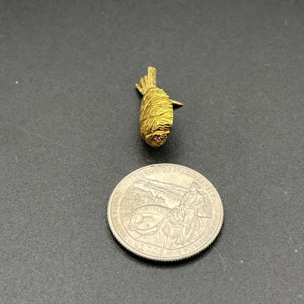 Pineapple Gold Tone Fruit‎ Lapel Hat Pin